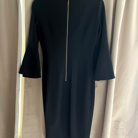 Calvin Klien Black Size 4 sheath fitted back zipper Flare sleeves - Picture 5 of 5